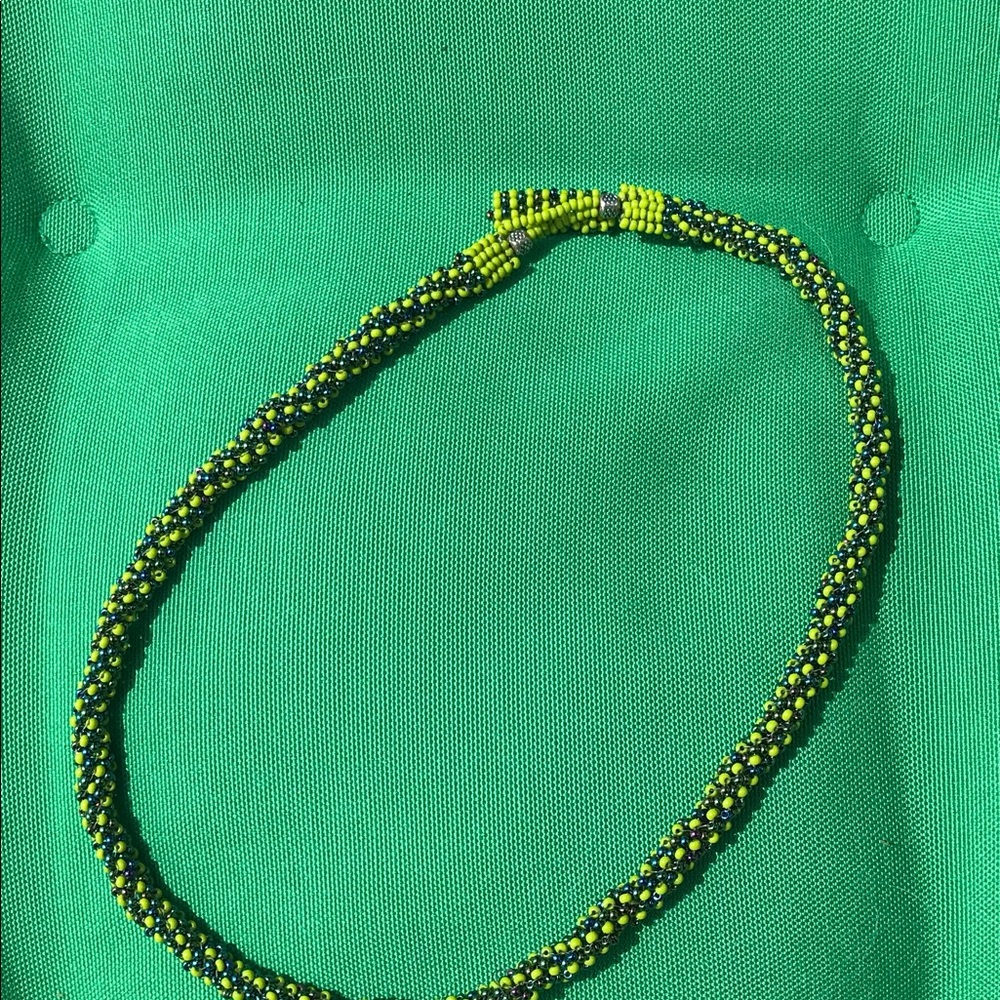 Green Necklace — Shades